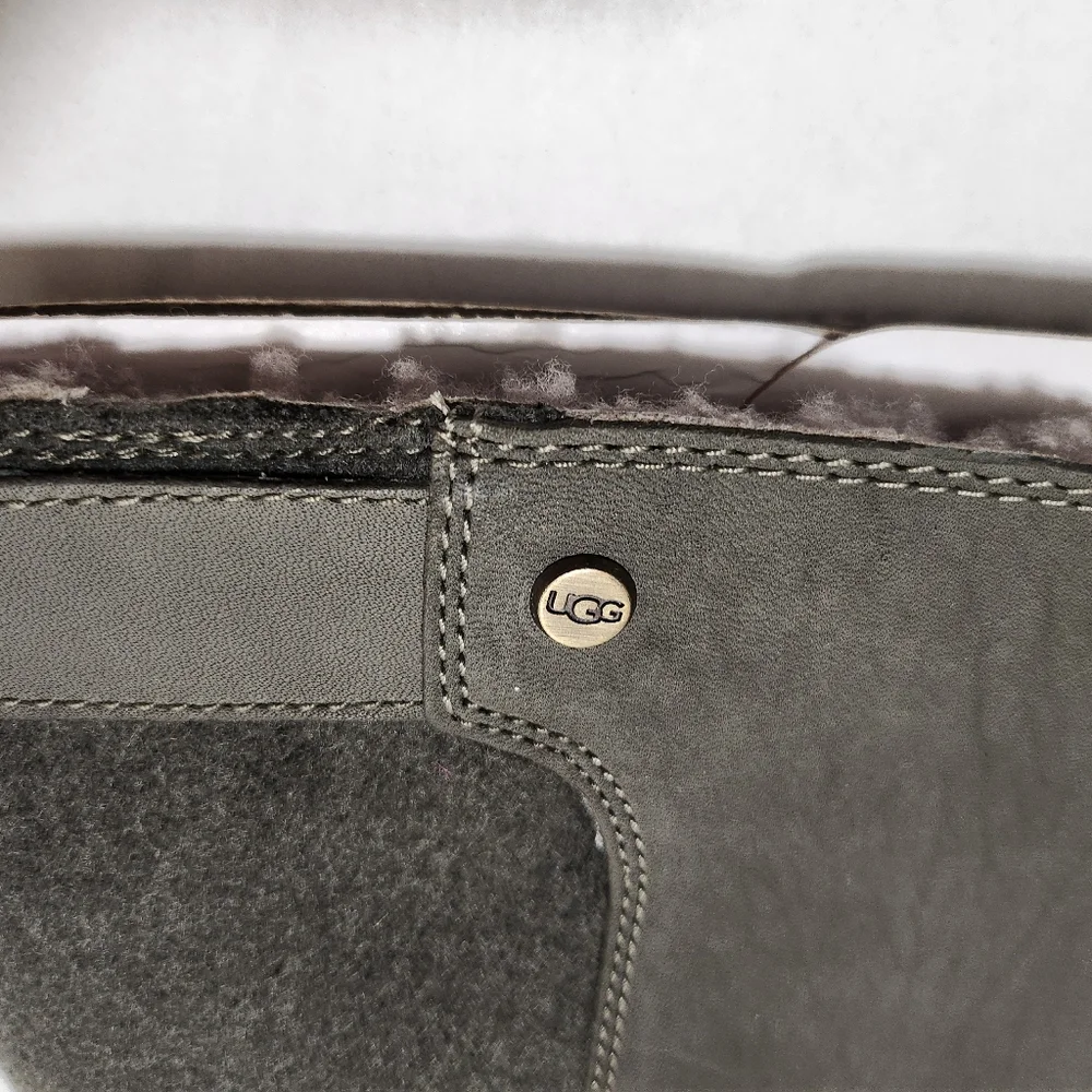 UGG Janina Boot